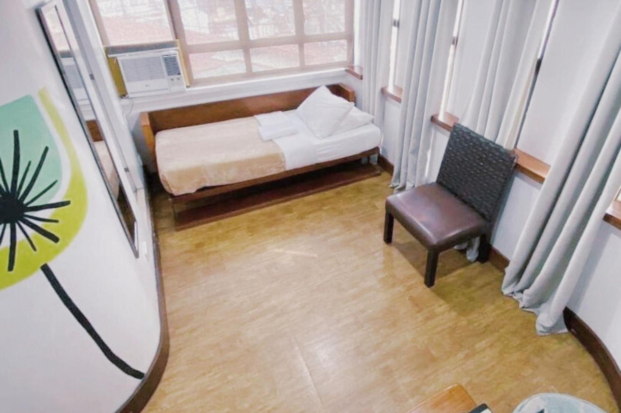 Urban Inn Iloilo Værelse billede