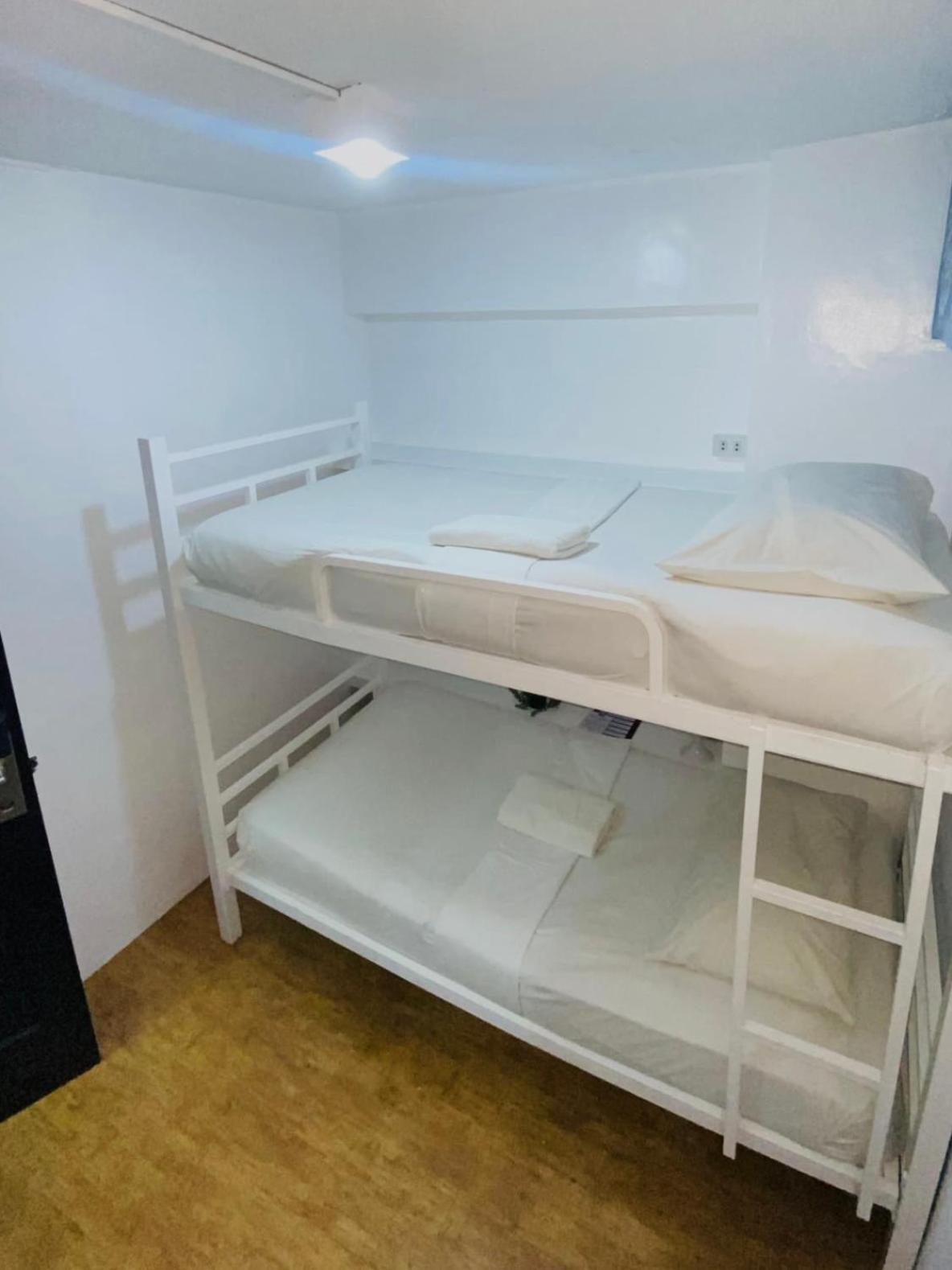 Urban Inn Iloilo Værelse billede